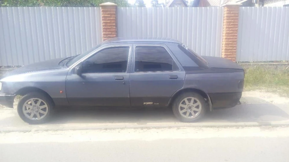 Ford Sierra 1.6 3