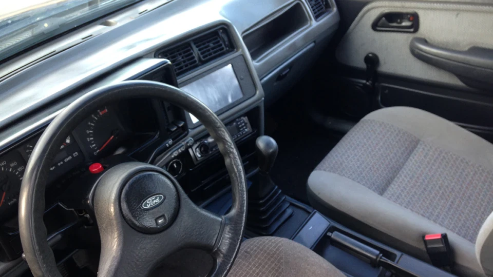 Ford Sierra 1.8 90 к.с 5