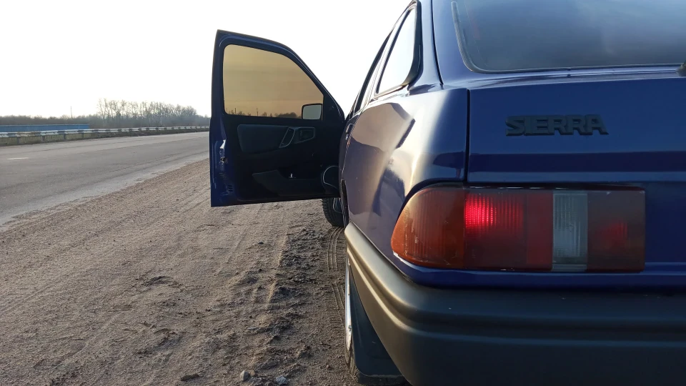 Ford Sierra 1.8benz 3