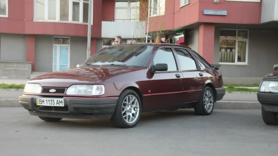 Ford Sierra 2.0 DOHC "Berlina" 5