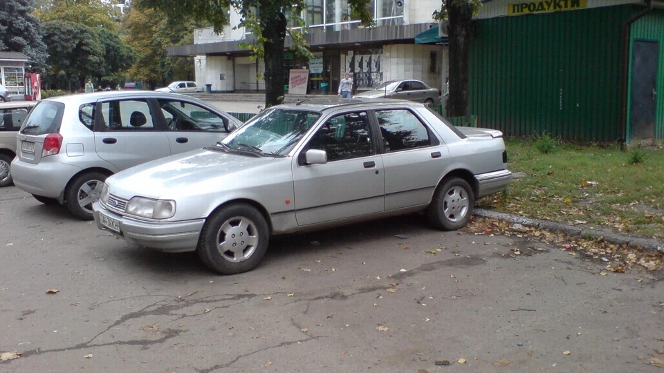 Ford Sierra 2.0 DOHC Cosworth replic 2