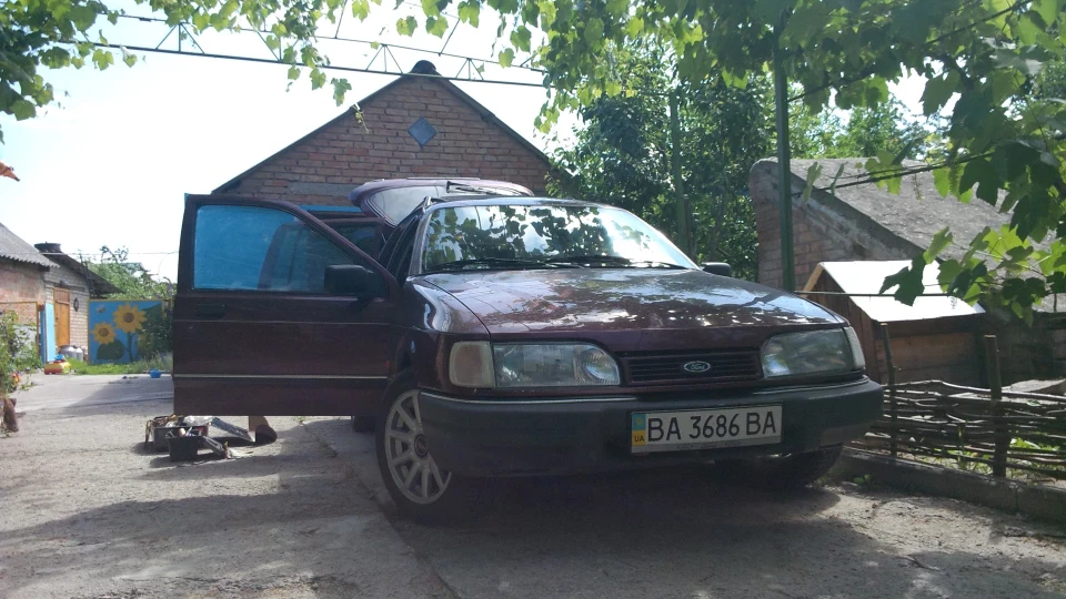 Ford Sierra 2.0 DOHC універсал 3