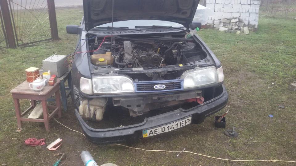 Ford Sierra 2.0 DOHC 2