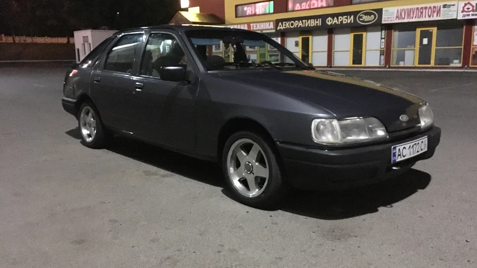 Ford Sierra 2.0 EFi "Space Gray" 2