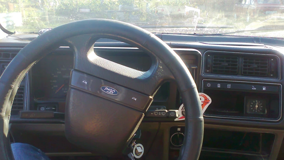 Ford Sierra 2.0 GL 2