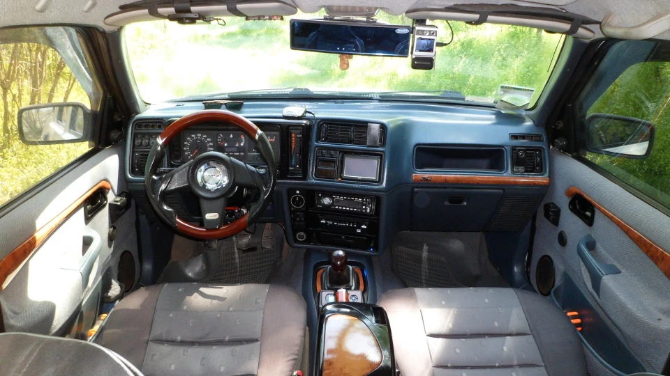 Ford Sierra 2.0 L OHC lucky car 5