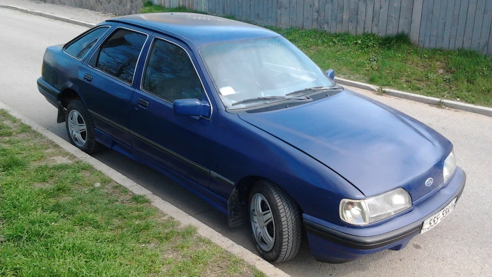 Ford Sierra 2.0 LX Синя ніч