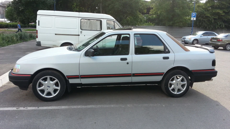 Ford Sierra 2.0 OHC Ghia 4