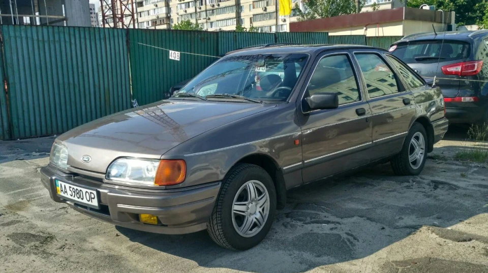 Ford Sierra 2.0 OHC GHIA 3