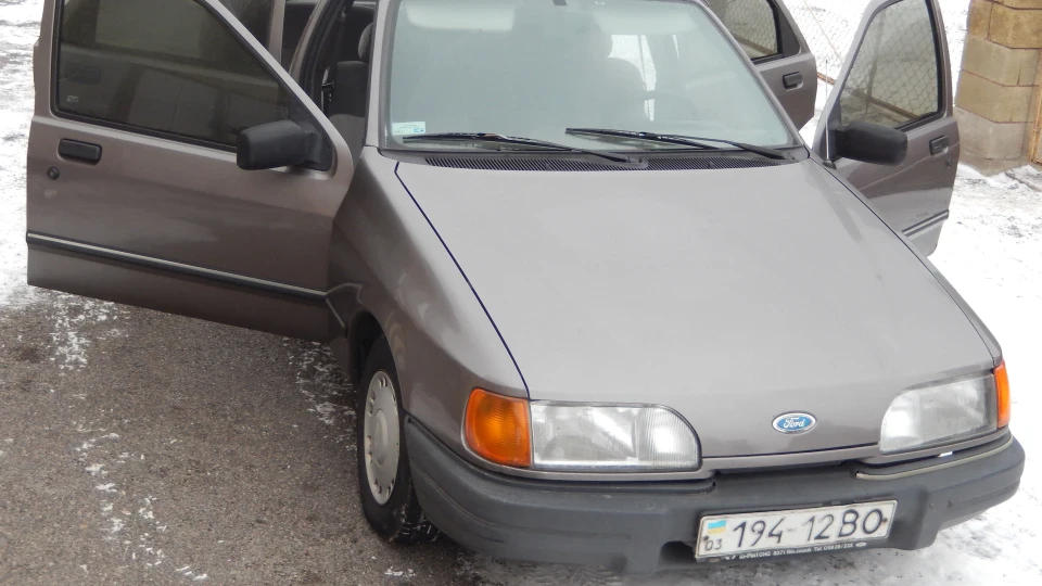 Ford Sierra 2.0 Перламутровий