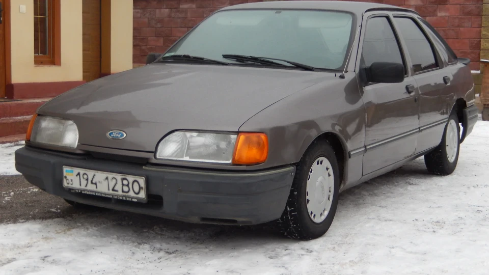Ford Sierra 2.0 Перламутровий 2