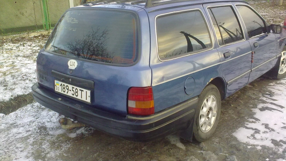 Ford Sierra 2.0 віз) 3