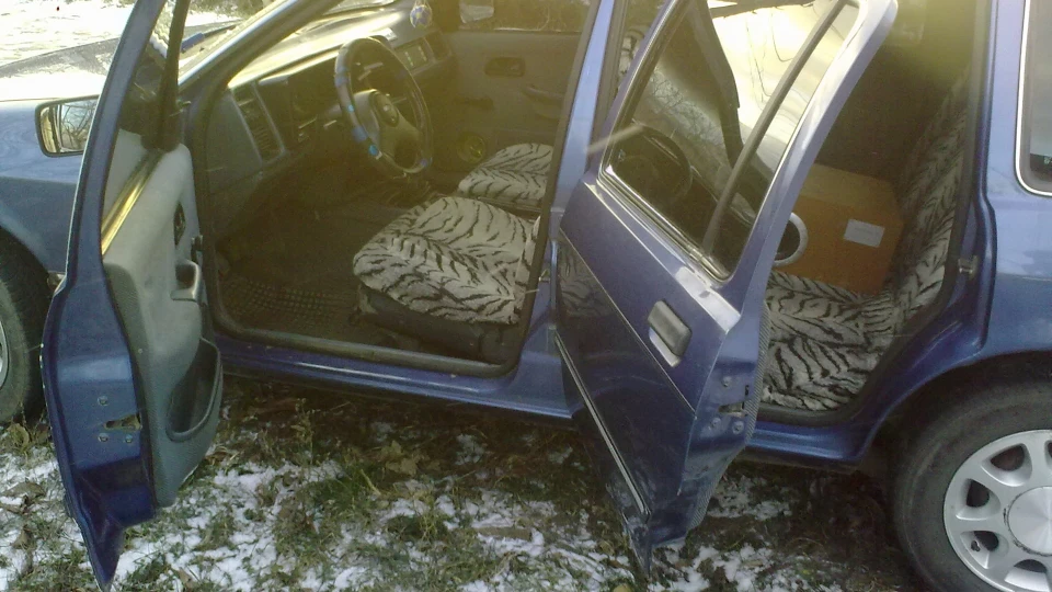 Ford Sierra 2.0 віз) 4