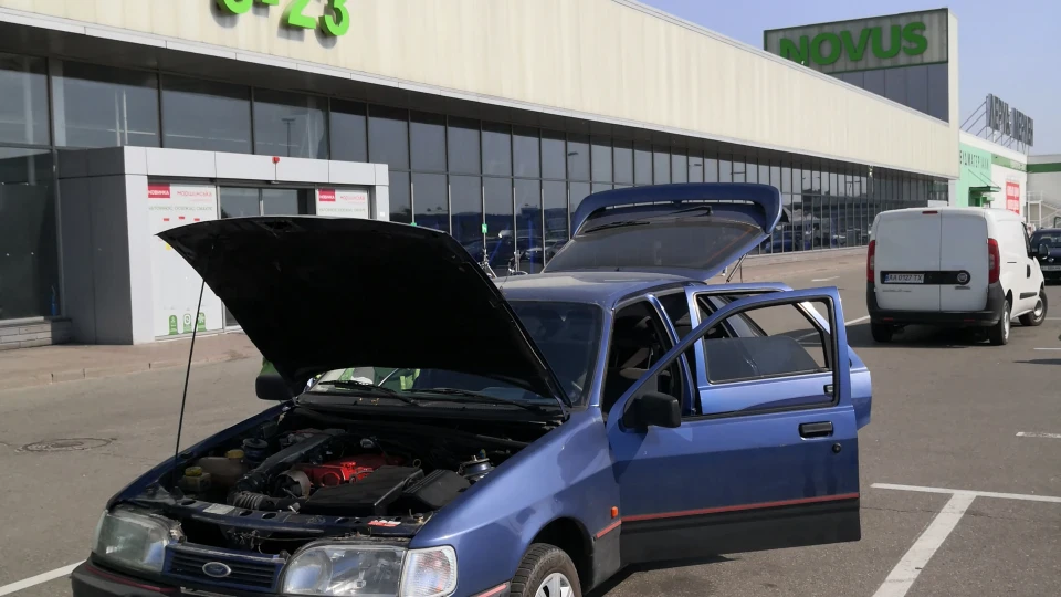 Ford Sierra 2.0i CLX Перша машина 3