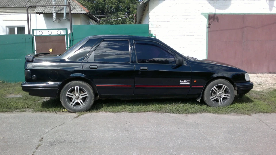 Ford Sierra 2.0i DOHC "Black Dragon" 5