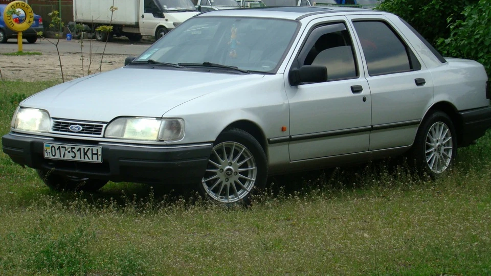 Ford Sierra 2.0i DOHC Living steel 3