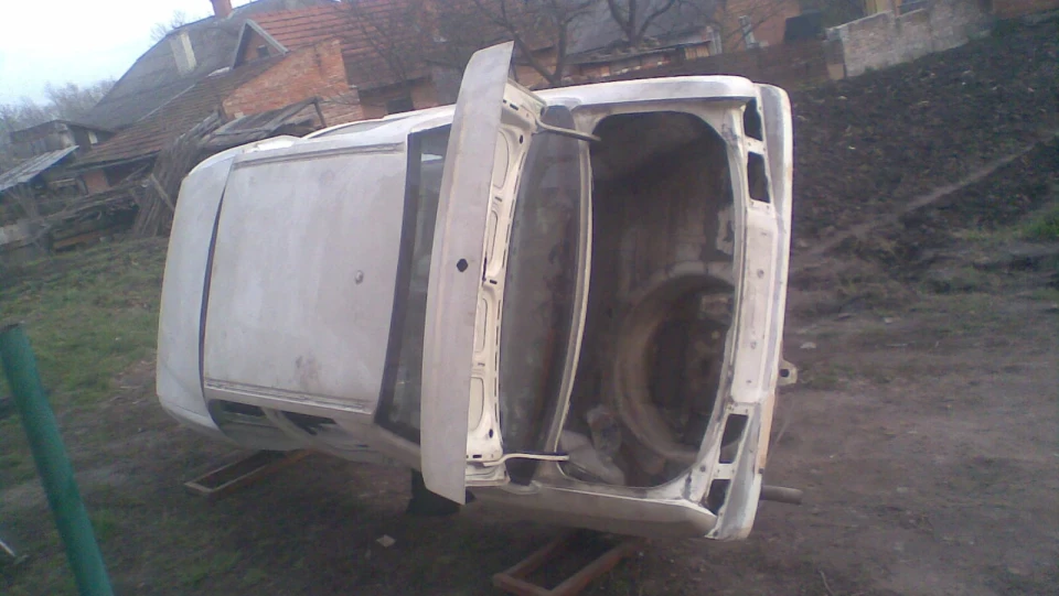 Ford Sierra 2.0i EFI Білий Седанчик