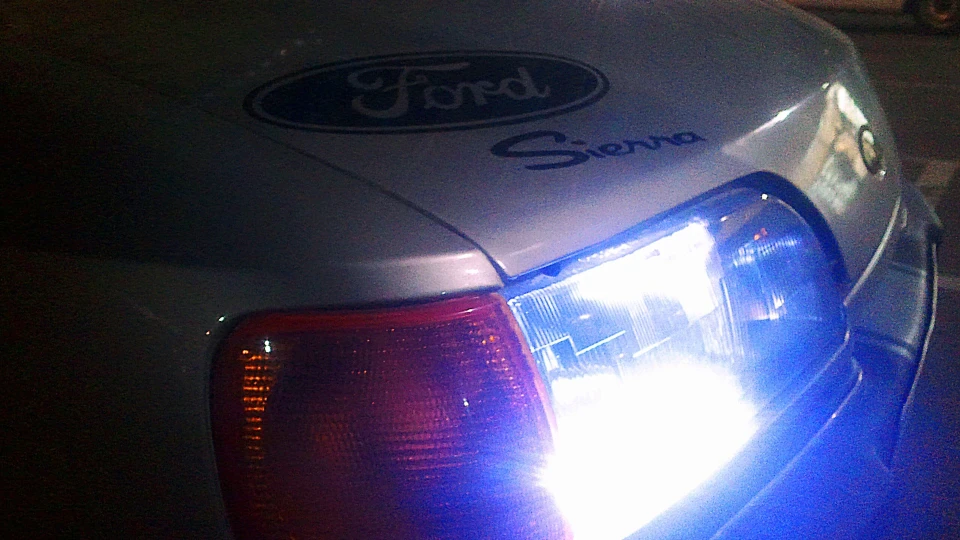 Ford Sierra 2.0i OHC Chica Bomb 2