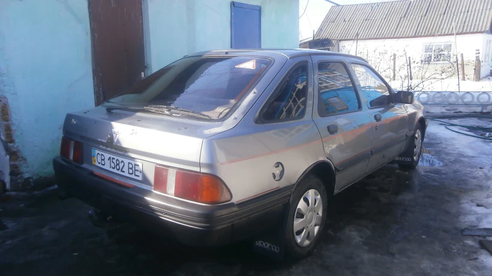 Ford Sierra 2.0i S OHC 3