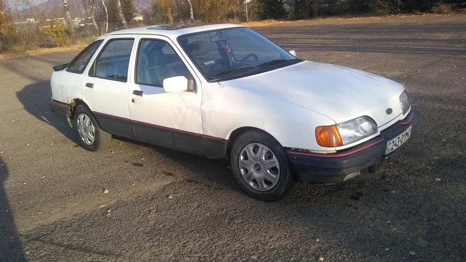 Ford Sierra 2.0i S