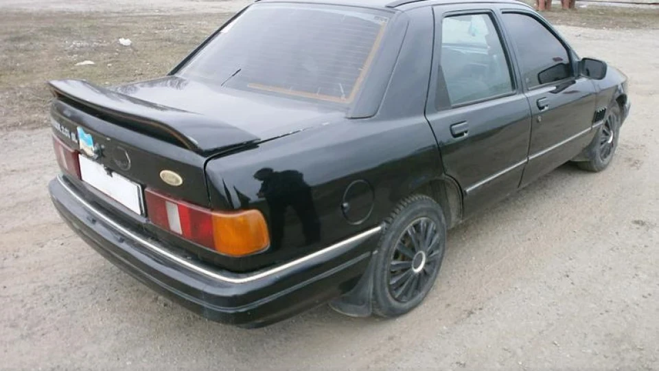 Ford Sierra 2.0i 3