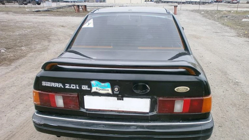 Ford Sierra 2.0i 4