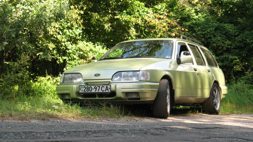 Ford Sierra 2.0iSOHCツSaraйяGreenGhia 3
