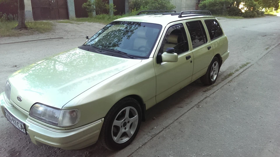 Ford Sierra 2.0iSOHСSaraйяGreenGhia 2
