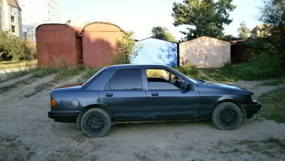 Ford Sierra 2.3D Сирник 2