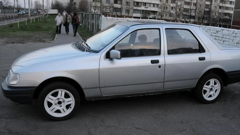 Ford Sierra 2.9 EFI