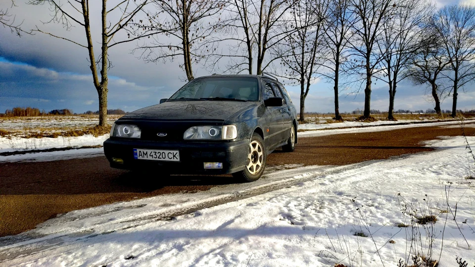 Ford Sierra Black Wagon 2.0