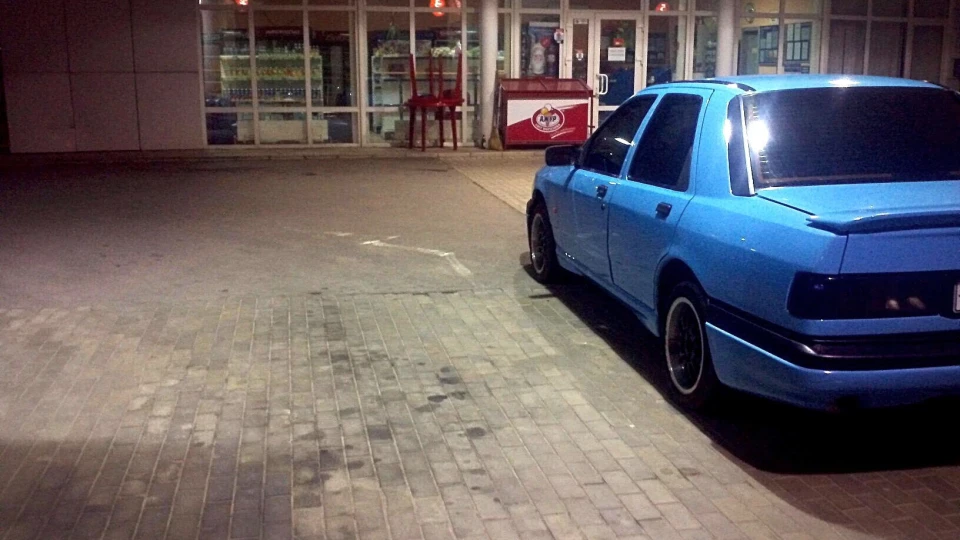 Ford Sierra Blue wave 2