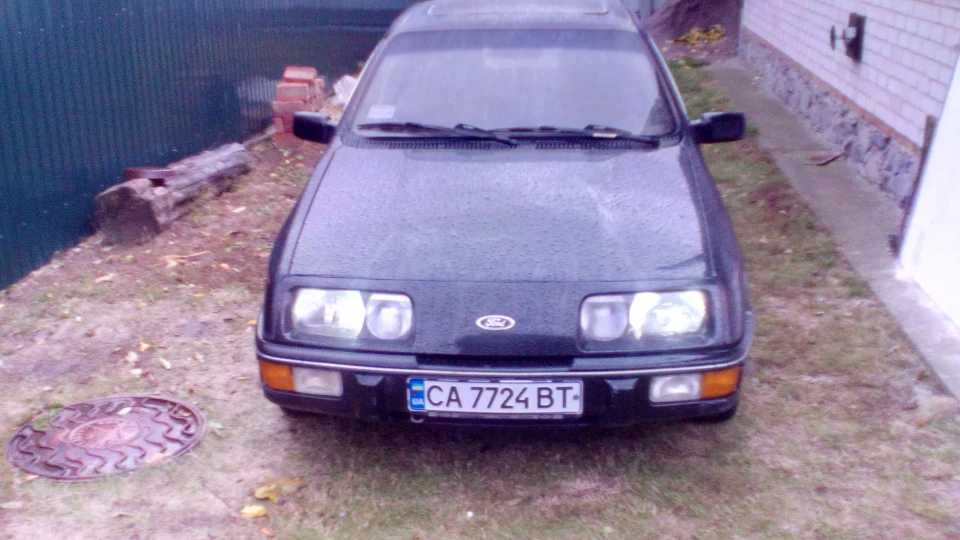 Ford Sierra чорний металік _2.0_ 2