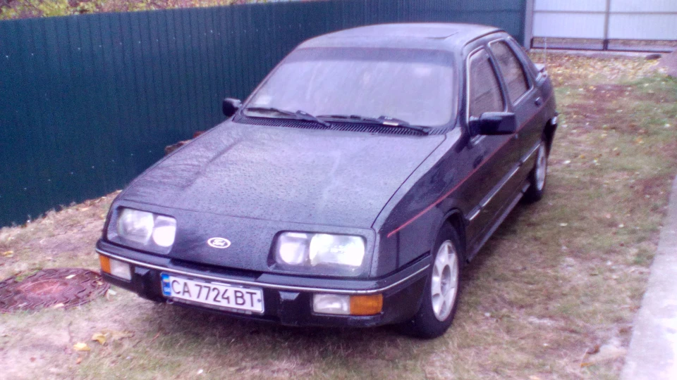 Ford Sierra чорний металік _2.0_ 3