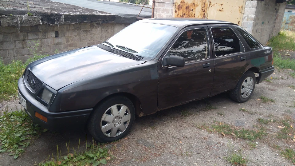 Ford Sierra Чорний шоколад 5