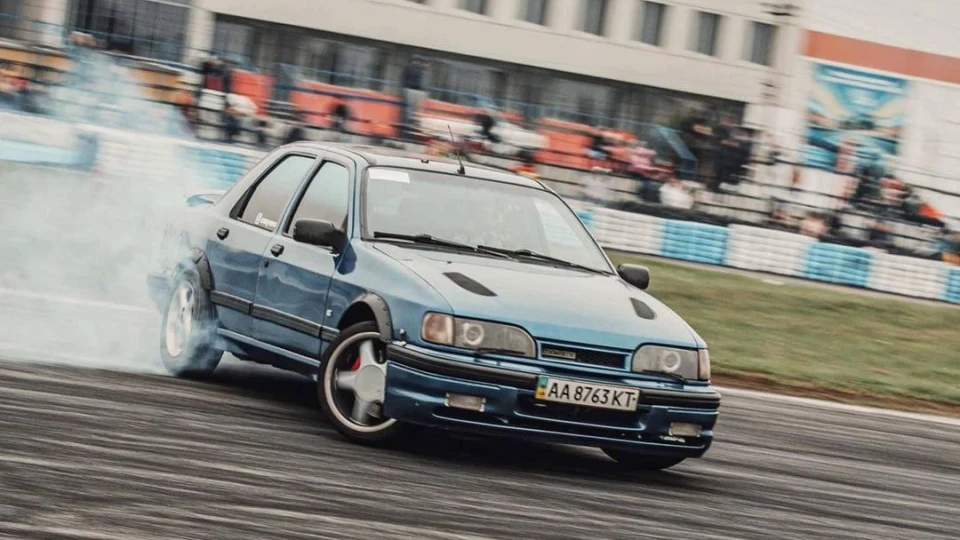 Ford Sierra Cosworth 2.0 Turbo 4