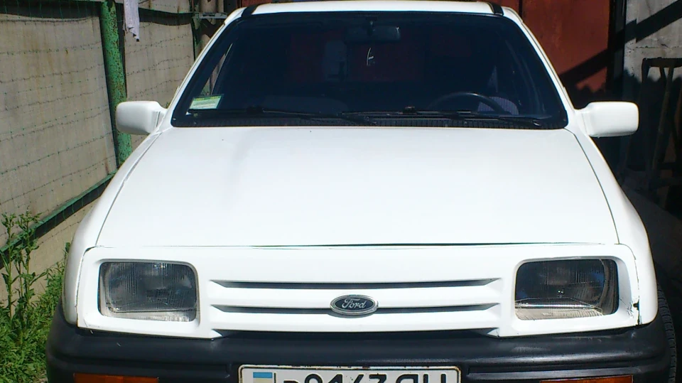 Ford Sierra Coupe CVH 1.6 2