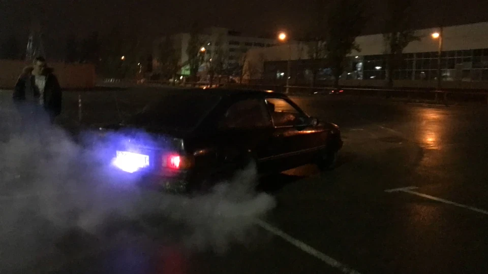 Ford Sierra Дає вугілля