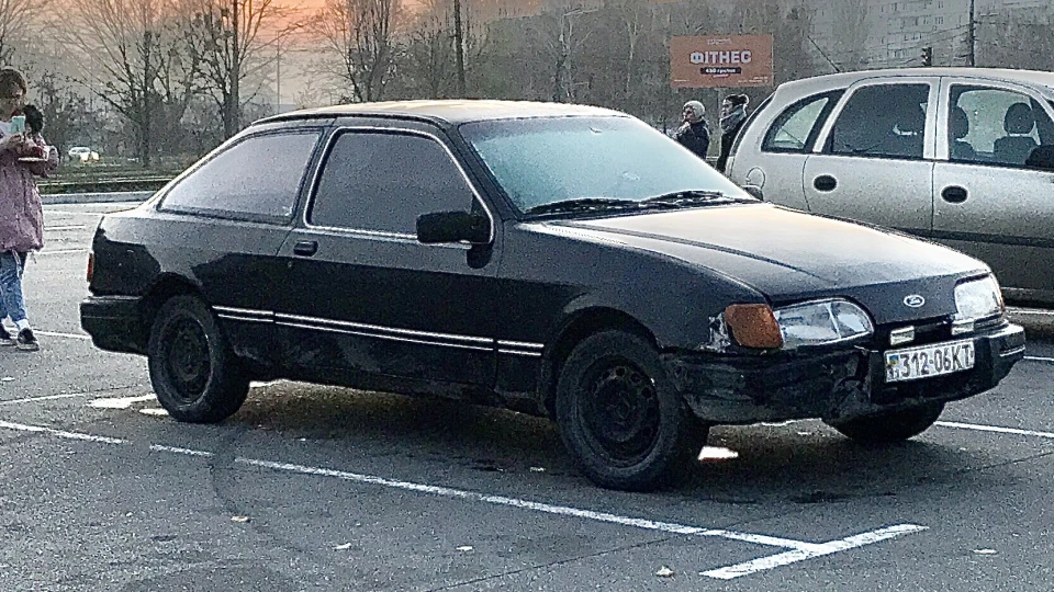 Ford Sierra Дає вугілля 3