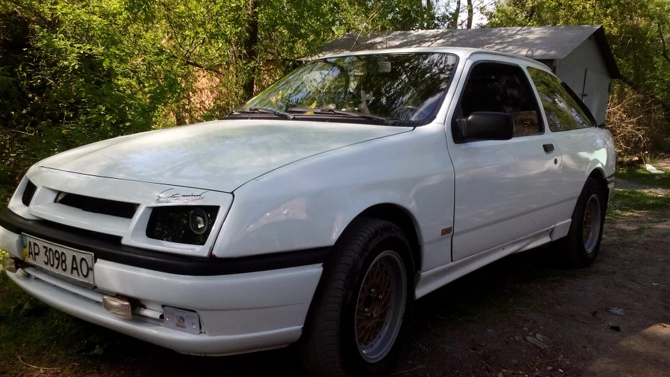 Ford Sierra Дівчинка 4