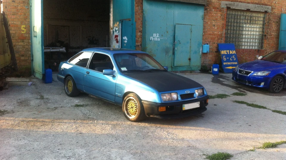 Ford Sierra блакитна перлина