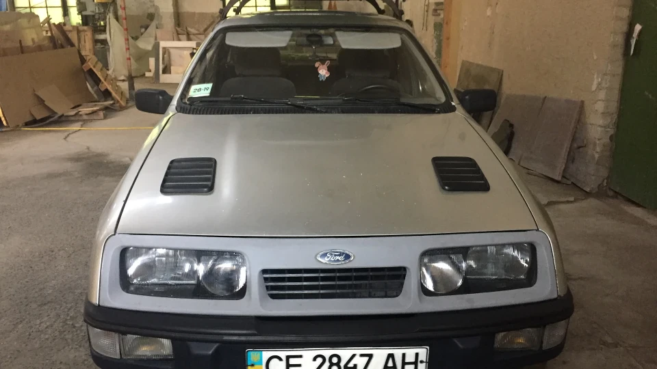 Ford Sierra Hatchback 2