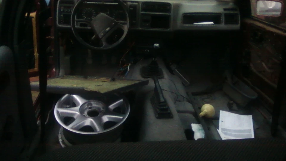 Ford Sierra Красний металик, 2,0OHc 3