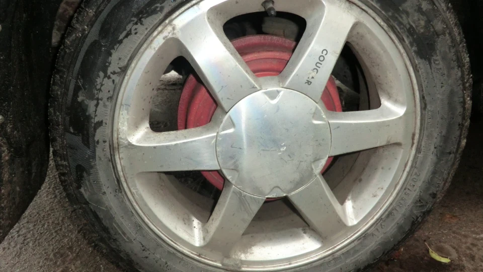Ford Sierra червоно білий 3
