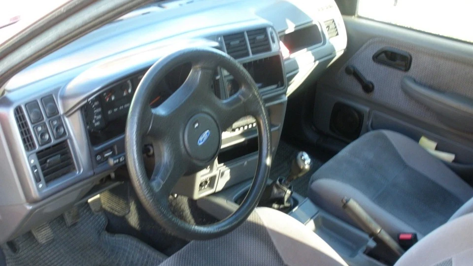 Ford Sierra червоний металік,2.0DOHC