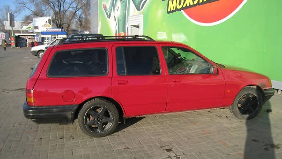 Ford Sierra Червоний вагончик 4