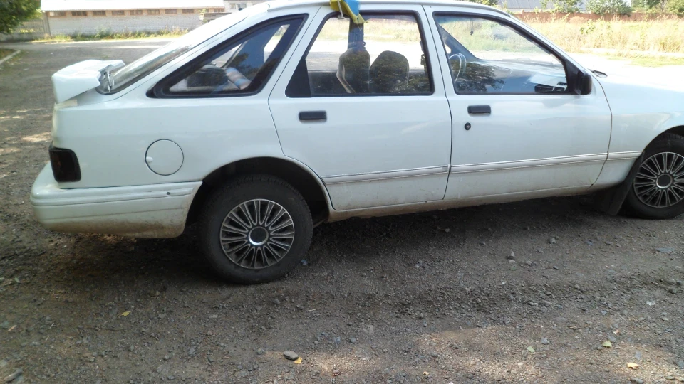 Ford Sierra LS 3