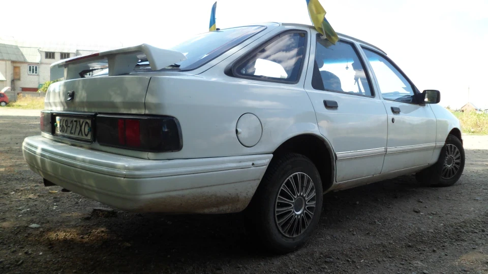 Ford Sierra LS 4