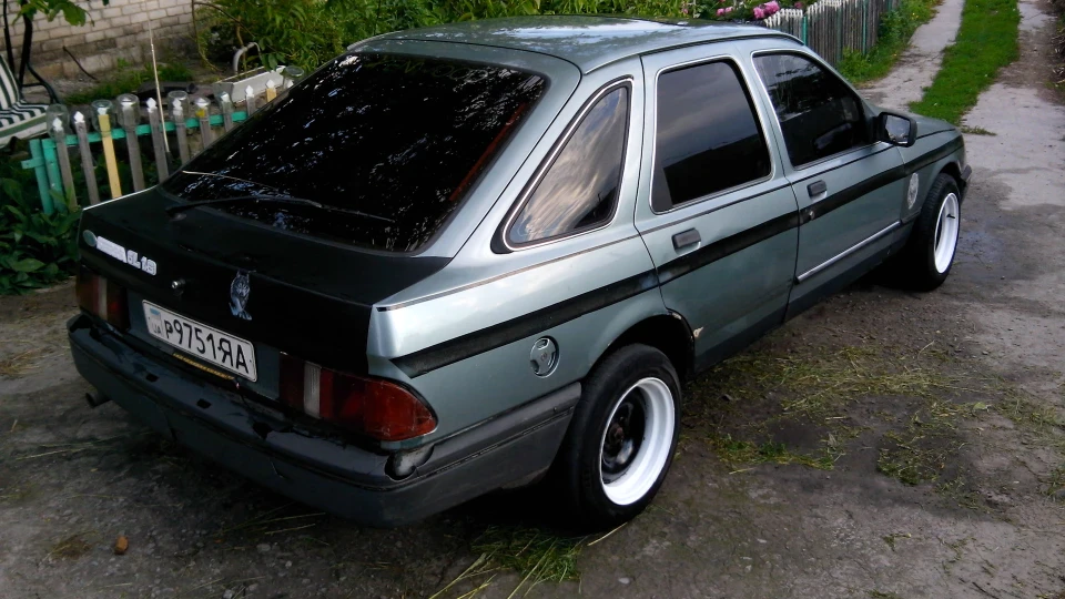 Ford Sierra ,можна просто СієрриЧ