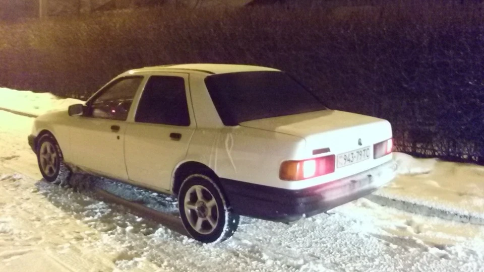 Ford Sierra продана 2